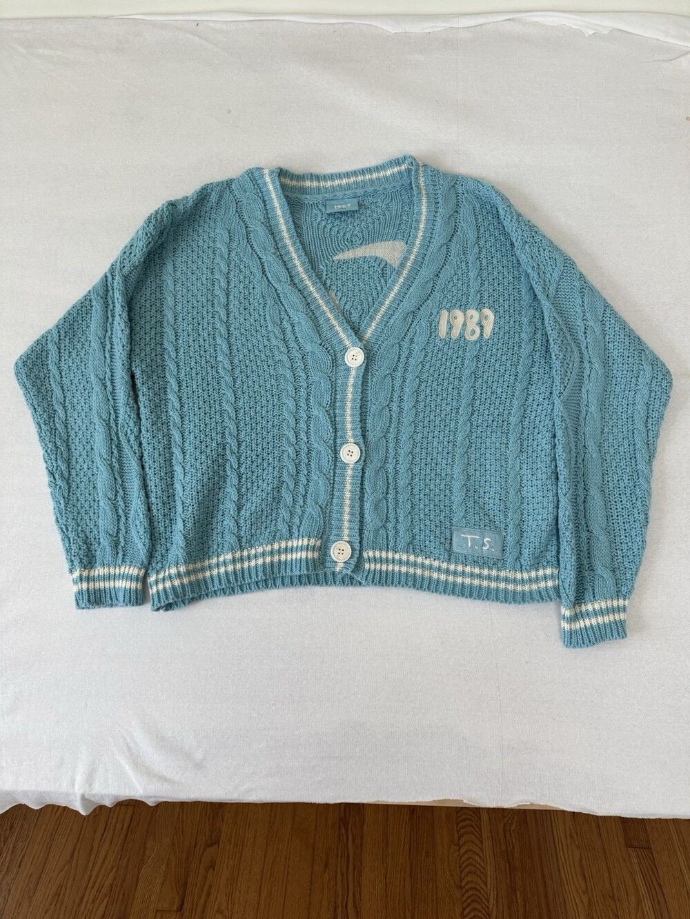 Taylor Swift 1989 Cardigan MD/LG Blue